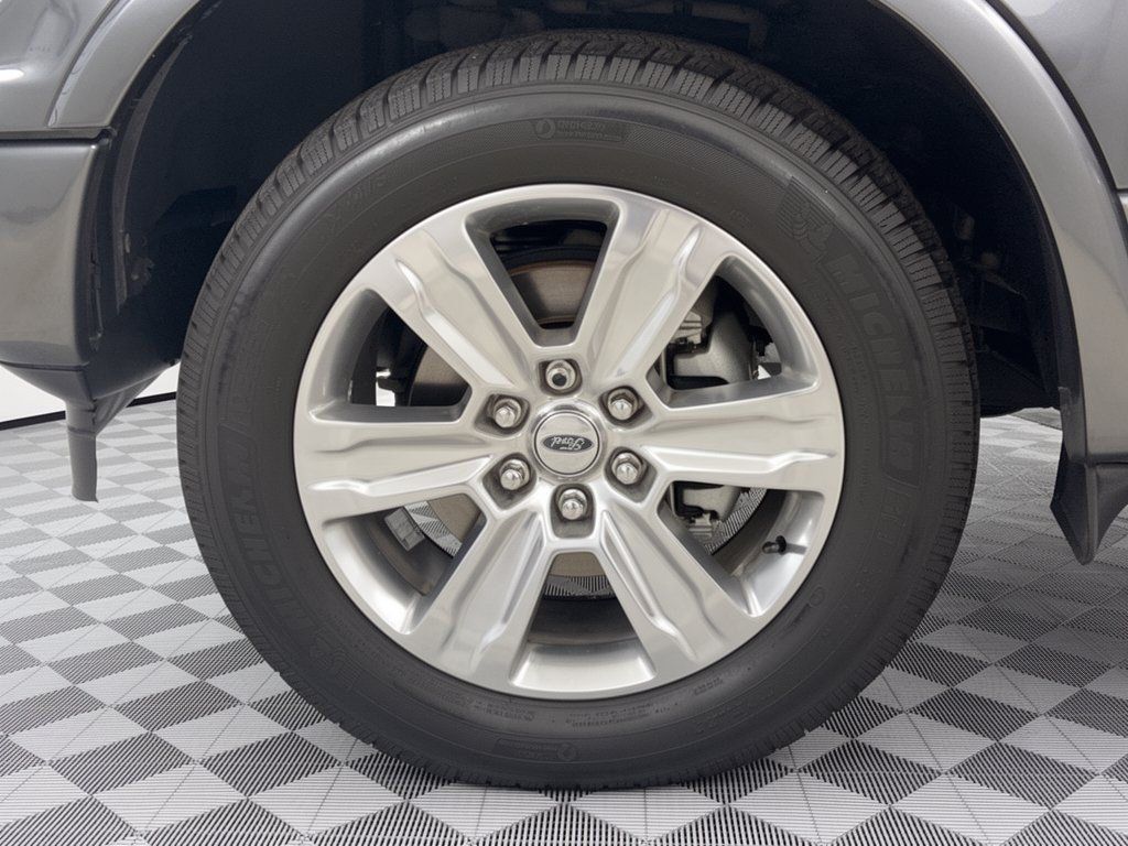 Used 2019 Ford F150 Platinum w/ Equipment Group 701A Luxury AWD/4WD image 13