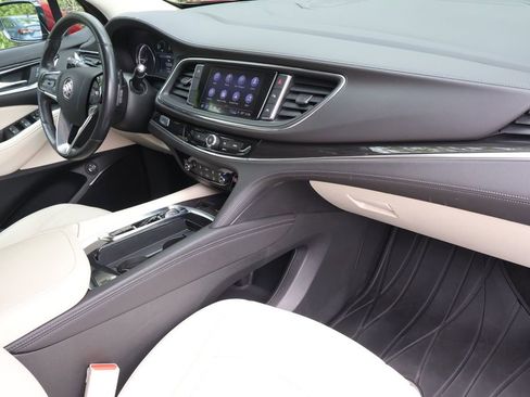 Used 2024 Buick Enclave Essence FWD image 38