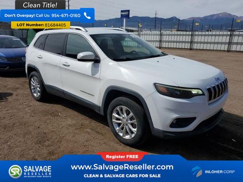 Used 2019 Jeep Cherokee Latitude w/ Cold Weather Group image 5