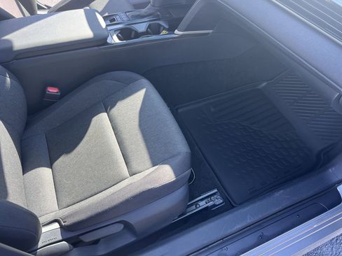 Used 2025 Toyota Camry LE image 34