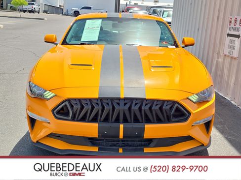 Used 2018 Ford Mustang Coupe RWD image 2