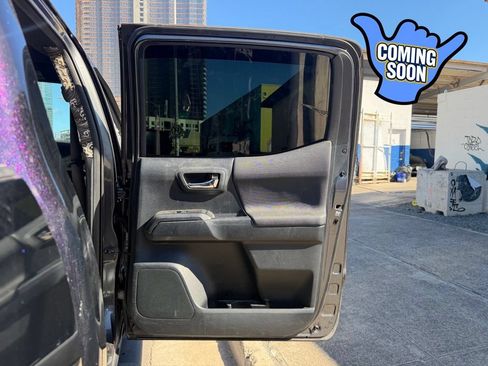 Used 2016 Toyota Tacoma 2WD Double Cab image 12