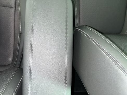 Used 2023 Buick Encore GX Select w/ Sport Touring Package FWD image 23