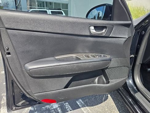 Used 2020 Kia Optima S FWD image 25