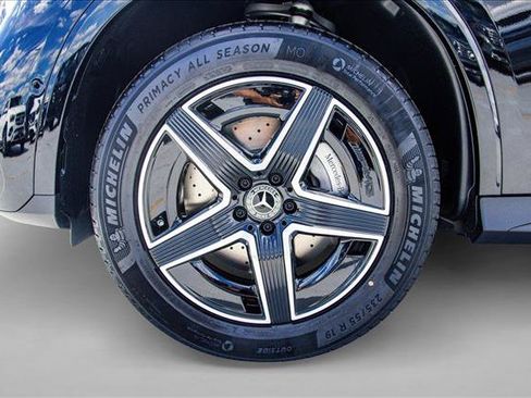 New 2026 Mercedes-Benz GLC 300 4MATIC image 9