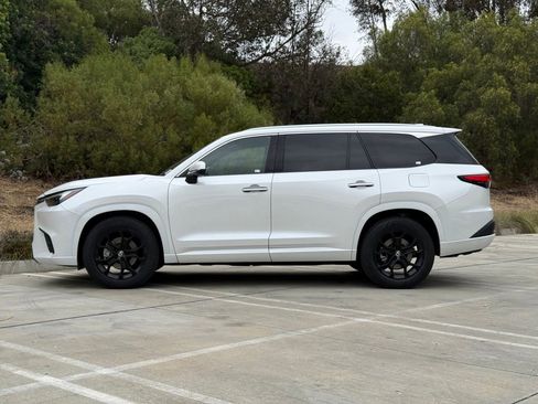 Certified 2024 Lexus TX 350 AWD w/ Cold Weather Package image 5