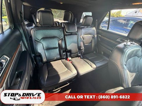 Used 2016 Ford Explorer Limited w/ Equipment Group 301A AWD/4WD image 17