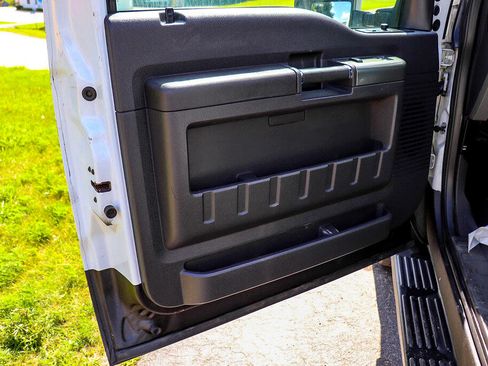 Used 2009 Ford F250 Lariat image 23