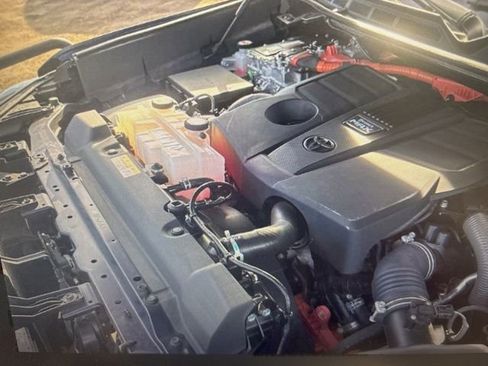 Used 2023 Toyota Tundra Limited image 11