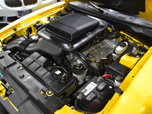 Used 2004 Ford Mustang Mach 1 RWD image 41