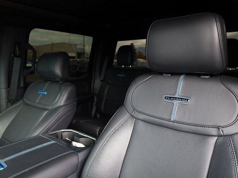 Used 2025 Ford F350 Platinum image 17