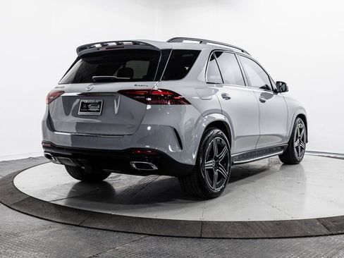 Used 2025 Mercedes-Benz GLE 450 4MATIC w/ AMG Line Exterior image 35