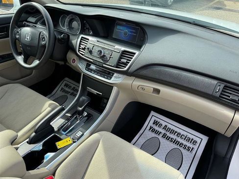 Used 2014 Honda Accord EX image 16