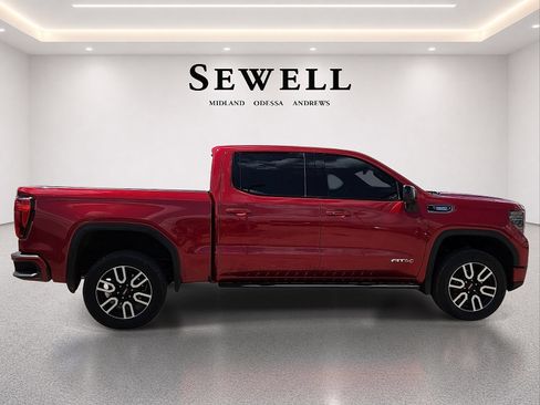 Used 2024 GMC Sierra 1500 AT4 w/ Technology Package AWD/4WD image 5