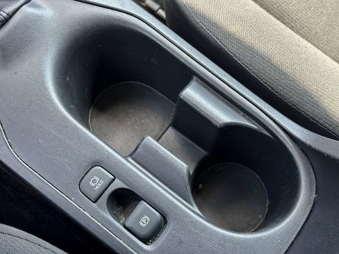 Used 2025 Toyota Corolla LE FWD image 33