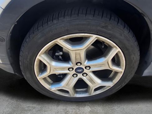 Used 2019 Ford Escape Titanium AWD/4WD image 30