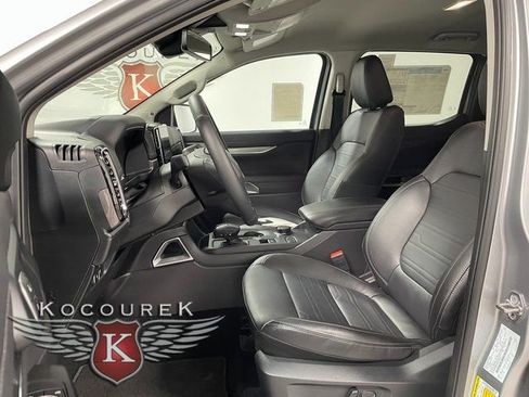 Used 2024 Ford Ranger Lariat w/ Trailer Tow Package image 11