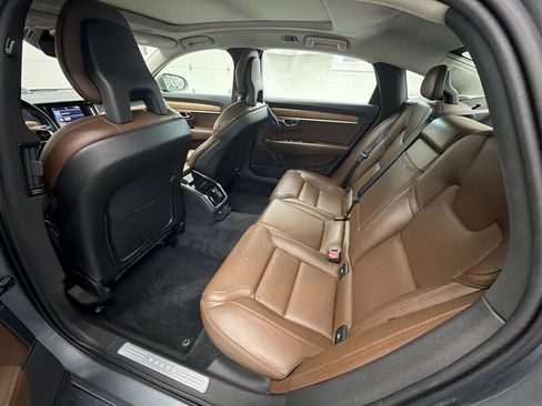 Used 2018 Volvo S90 T6 Inscription w/ Convenience Package AWD/4WD image 12
