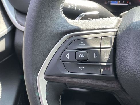 New 2025 Jeep Grand Cherokee Limited w/ Luxury Tech Group II image 14