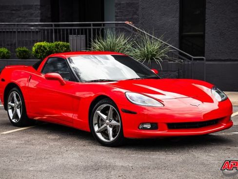 Used 2013 Chevrolet Corvette Coupe w/ 3LT Preferred Equipment Group RWD image 35