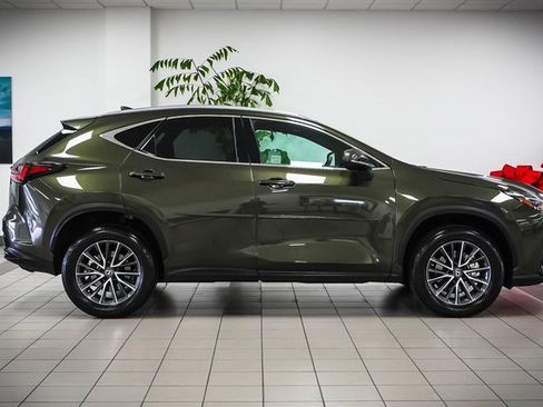 Certified 2023 Lexus NX 250 FWD w/ Premium Package image 5