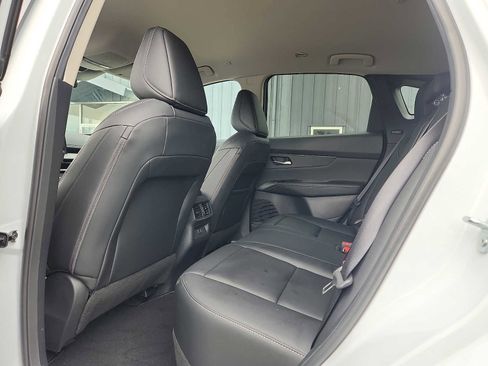 Certified 2025 Nissan Murano SV AWD/4WD image 10