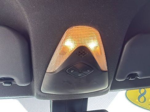 Used 2018 Toyota C-HR XLE image 22