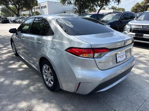 Used 2022 Toyota Corolla LE FWD image 8