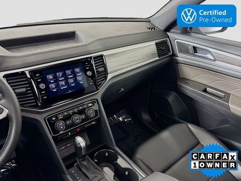 Certified 2023 Volkswagen Atlas Cross Sport SE w/ Panoramic Sunroof Package image 24