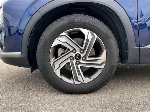 Used 2023 Hyundai Santa Fe SEL image 4