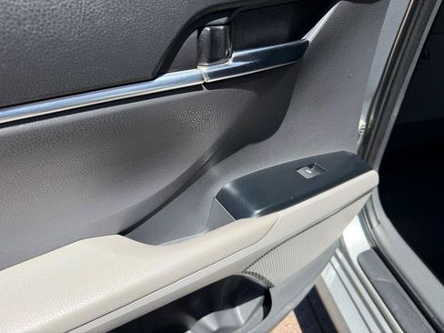 Used 2019 Toyota Camry LE w/ Carpet Mat Package FWD image 86