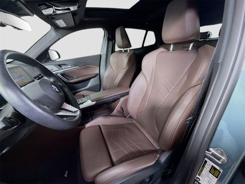 Used 2024 BMW X2 xDrive28i w/ Premium Package image 12