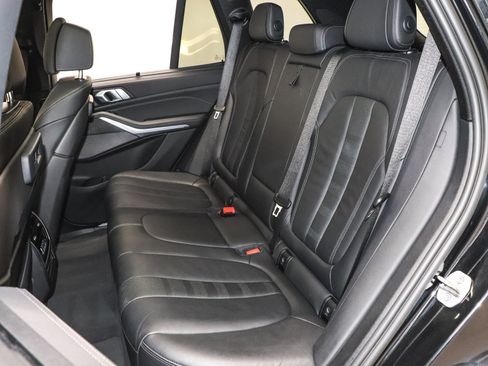 Used 2022 BMW X5 M50i w/ Executive Package image 25