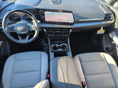 New 2026 Chevrolet Traverse LT w/ Enhanced Driving Package FWD image 25