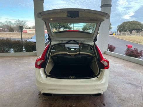 Used 2015 Volvo V60 T5 Premier image 21