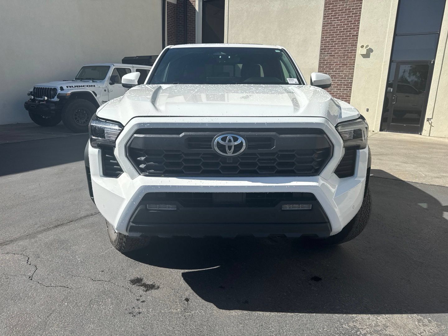 Used 2025 Toyota Tacoma TRD Off-Road w/ TRD Off Road Upgrade Package AWD/4WD image 3