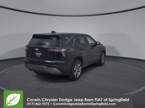 Used 2026 Chevrolet Equinox LT FWD image 14