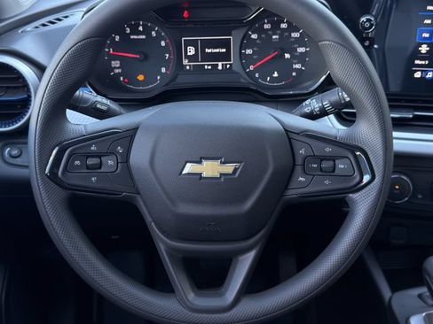 New 2026 Chevrolet Trax LS w/ LS Convenience Package FWD image 12