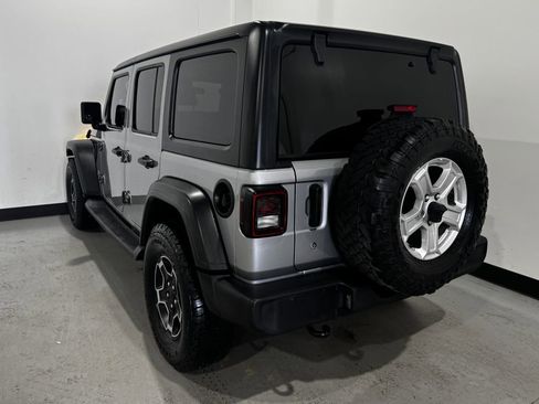 Used 2019 Jeep Wrangler Unlimited Sport S image 36