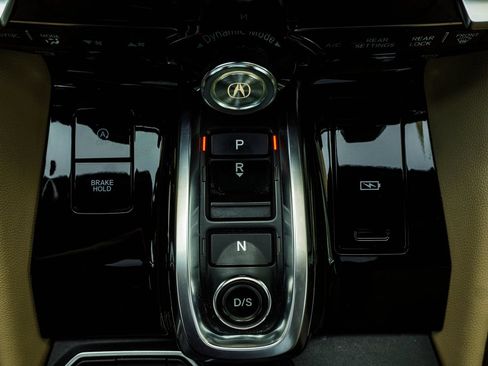 Used 2023 Acura MDX SH-AWD image 22