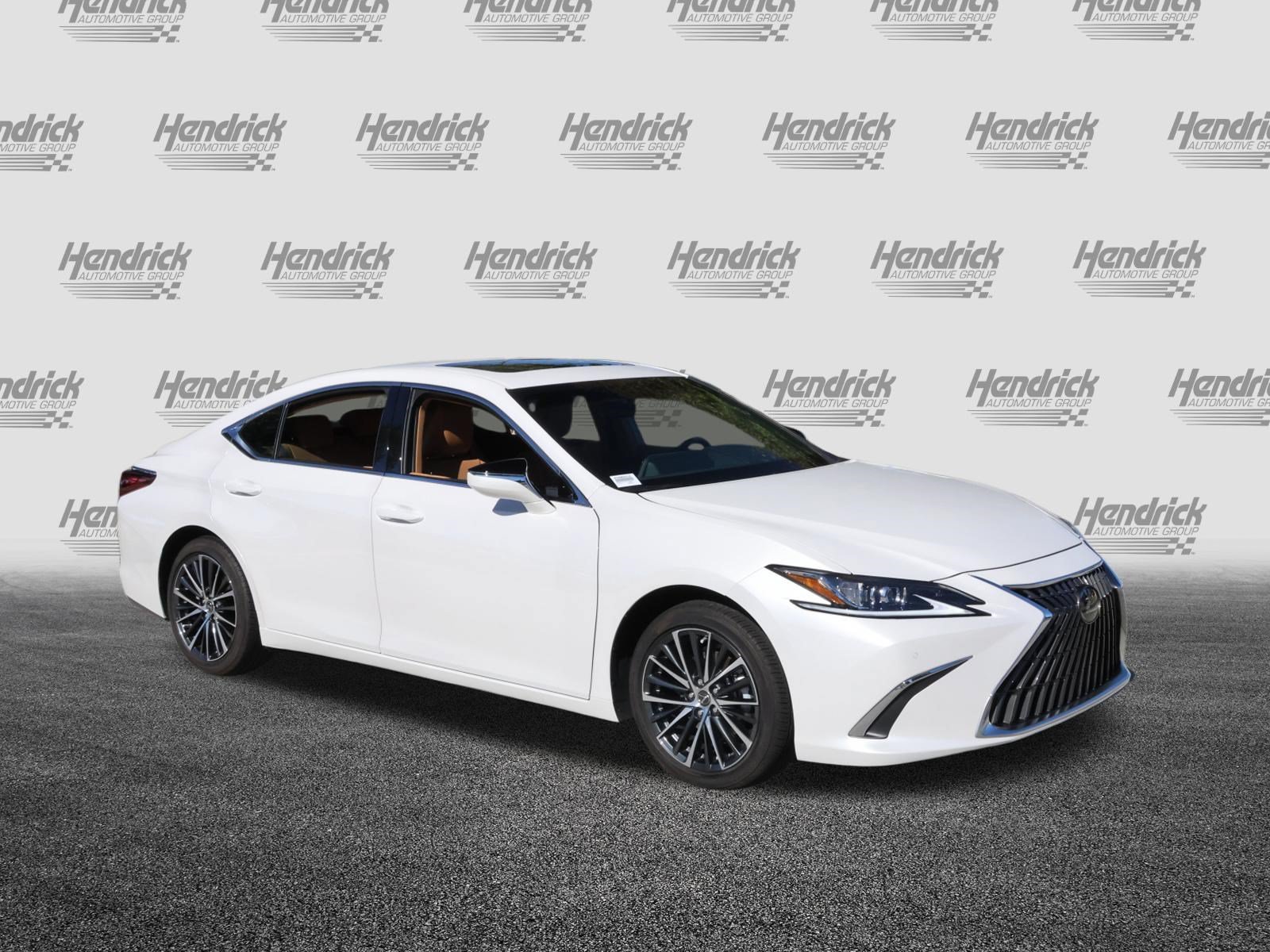 Used 2024 Lexus ES 350 w/ Premium Package FWD image 2