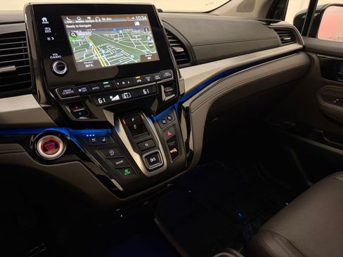 Used 2019 Honda Odyssey Elite image 18