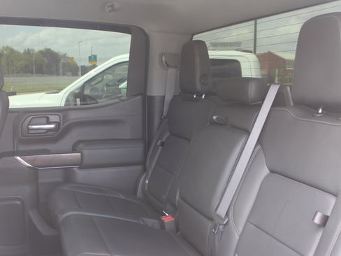 Used 2020 GMC Sierra 1500 SLT image 30