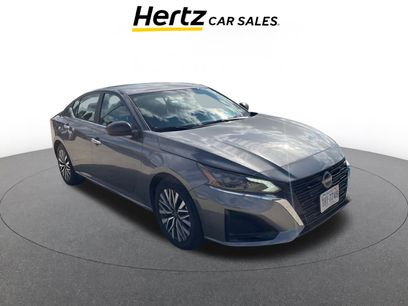 Used 2024 Nissan Altima 2.5 SV