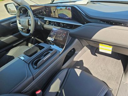 New 2025 INFINITI QX80 Pure