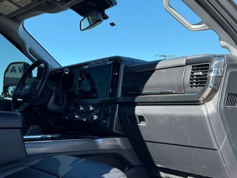 Used 2024 Ford F350 Lariat w/ Lariat Ultimate Package image 19