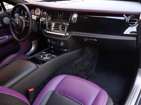 Certified 2018 Rolls-Royce Wraith RWD image 17