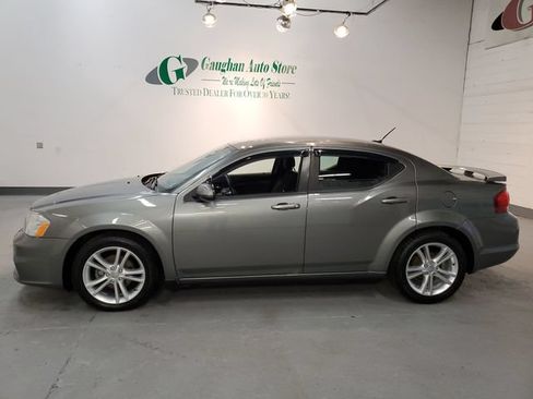 Used 2012 Dodge Avenger SXT w/ Rallye Appearance Group FWD image 3