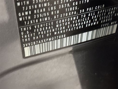 Used 2023 Volkswagen Tiguan SE image 27