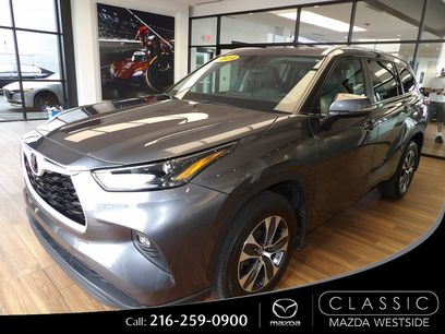Used 2024 Toyota Highlander XLE